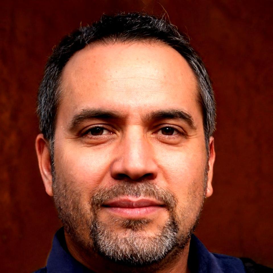 Instructor Diego Ramírez