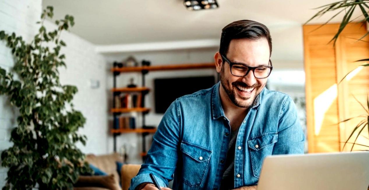 Equipo de instructores especializados en educación financiera